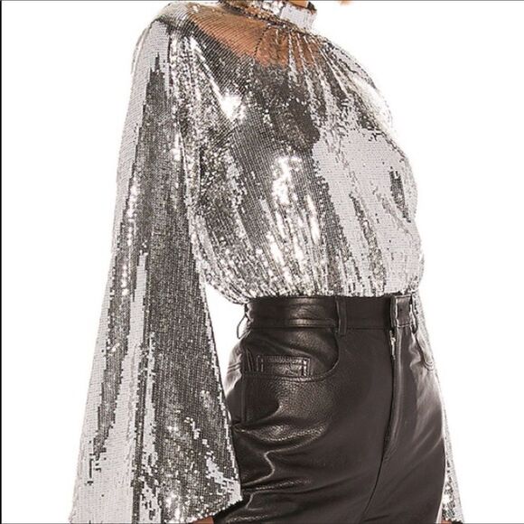 RtA Tennessee Peasant Silver Sequin Bell Sleeve Top Sz XS NWT - Picture 4 of 16